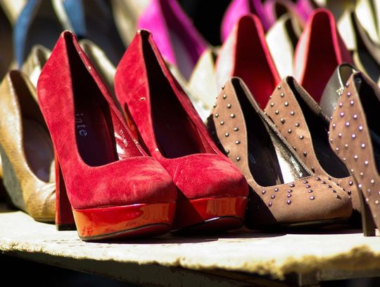 Czółenka – buty, których nie może zabraknąć w Twojej garderobie