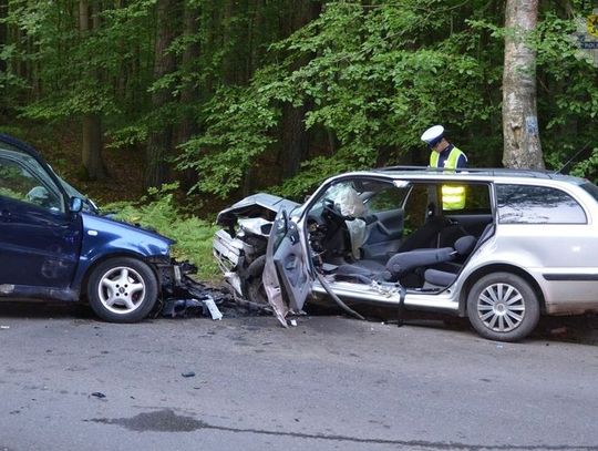 Czołowe zderzenie - kierowca VW miał 1,5 promila alkoholu