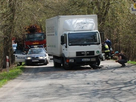  Czołowe zderzenie z ciężarówką