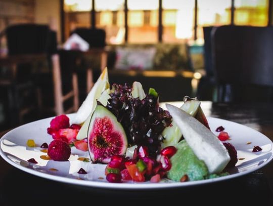 Czy catering dietetyczny to dobry wybór dla wegan i wegetarian?