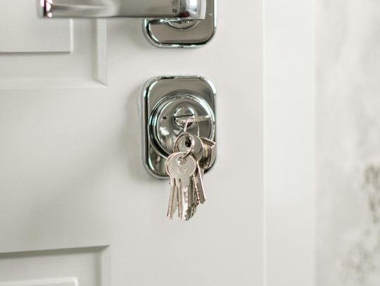 Czy drzwi metalowe w Łodzi sprawdzają się jako wizytówka nowoczesnych inwestycji?