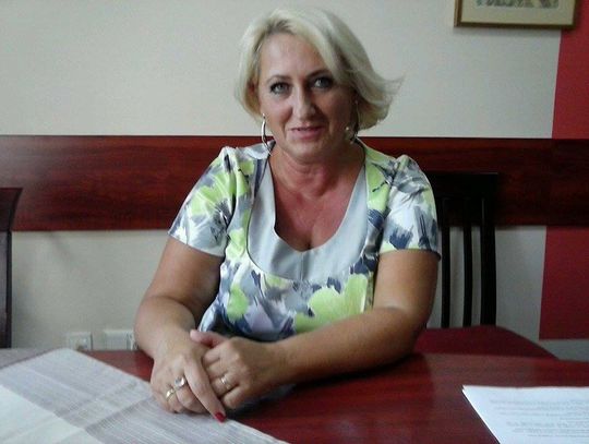 Czy odwołana ze stanowiska dyrektor PCPR otrzyma dodatkową wypłatę?