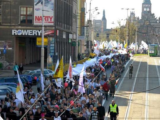 Czy w Polsce trzeba bronić małżeństwa i rodziny?