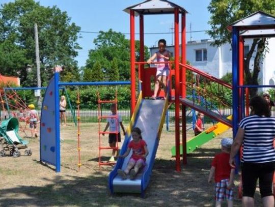 Dąbrówka ma piękny, nowy plac zabaw!