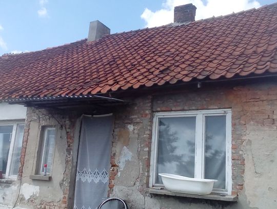 Dach nie wytrzyma kolejnej zimy! Apel o pomoc dla rodziny Laskowskich