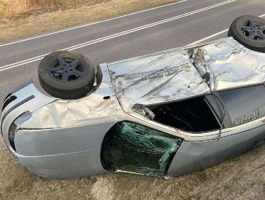 Dachowanie na drodze ze Sztumu do Kwidzyna. Wyprzedzanie... do przydrożnego rowu