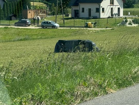 Dachowanie w Rokocinie! 24-letni kierowca pijany i bez uprawnień