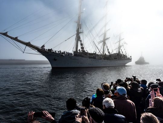 „Dar Młodzieży” wrócił do Gdyni 