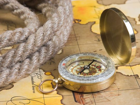 Deklinacja magnetyczna i dewiacja kompasu - czym są i na co mają wpływ?