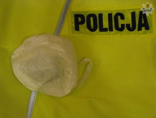 Diler namierzony, 300 porcji gotowych do "odpalenia" 