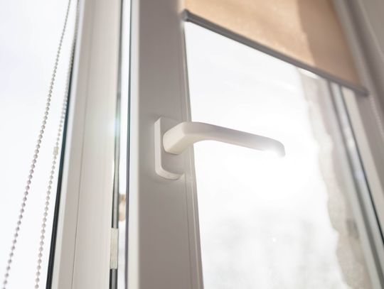 Dlaczego okna PVC to najlepszy wybór do mieszkania w bloku?