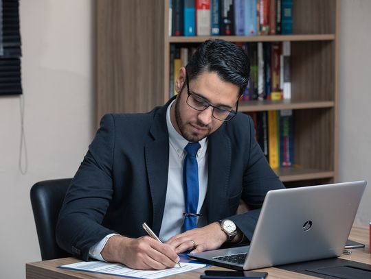 Dlaczego warto korzystać z usług kancelarii adwokackich?