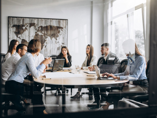 Dlaczego warto zorganizować konferencję w hotelu?