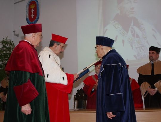 Doktor Honoris Causa: Dla mnie ta Uczelnia jest jak bombonierka Doktor Honoris Causa: Dla mnie ta Uczelnia jest jak bombonierka