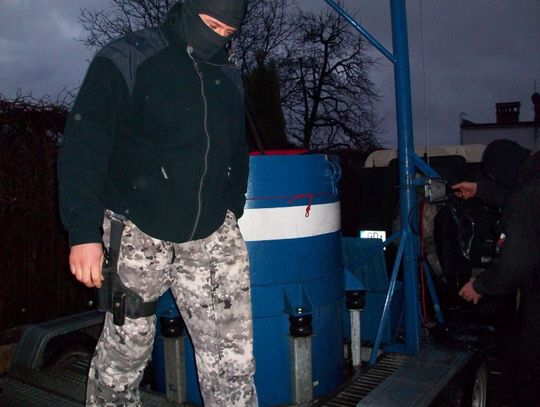 Domorosły petardzista. Bomby własnej produkcji testował w żwirowni