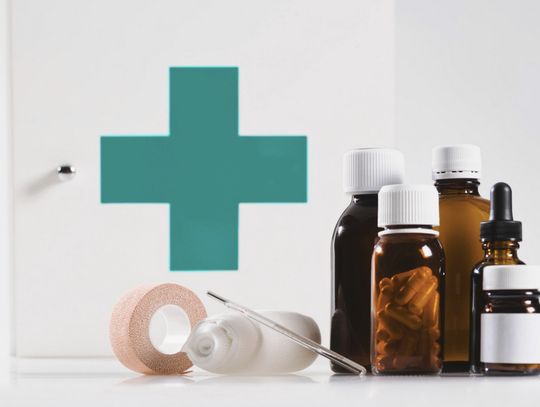 Domowa apteczka – naturalne wsparcie w sezonie przeziębień