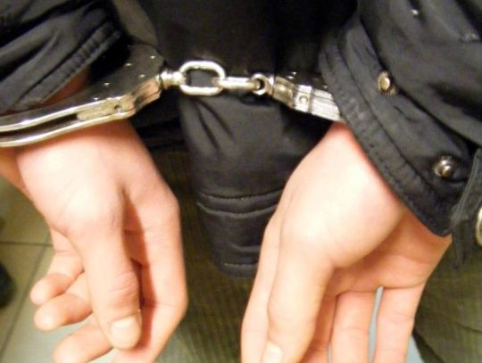 Domowy arsenał broni. Na aukcji sprzedał granat...