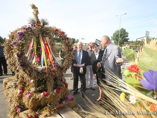 Dożynkowe świętowanie w Sadlinkach