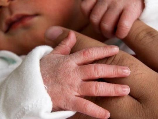 Dramatyczne decyzje matek - Siedmioro dzieci oddano tuż po narodzinach