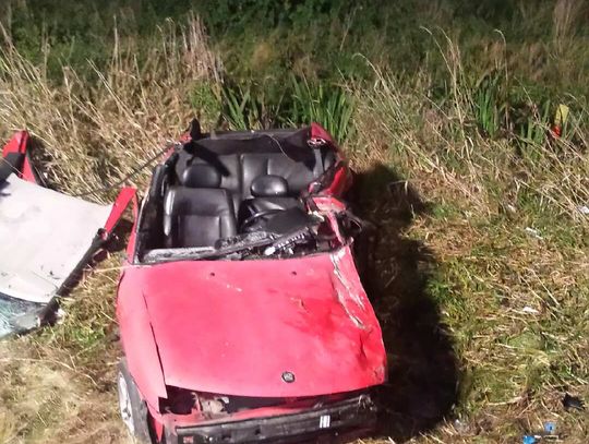 Dwa auta zmiażdżone na „jedynce”. Kierowcę zabrał śmigłowiec