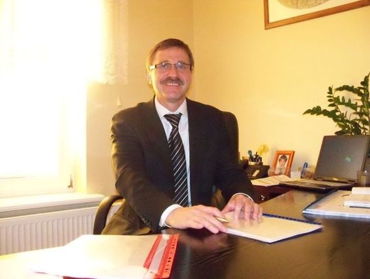 Dwa dęby na 20. rocznica samorządności 