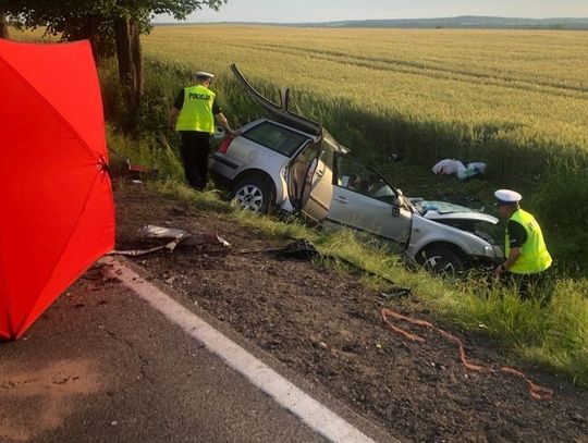 Dwa śmiertelne wypadki podczas minionego weekendu – policjanci apelują o zachowanie ostrożności na drodze