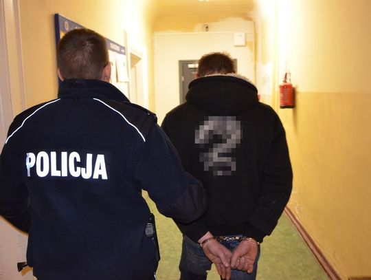 Dwukrotnie włamali się do samochodu kolegi, za trzecim ukradli