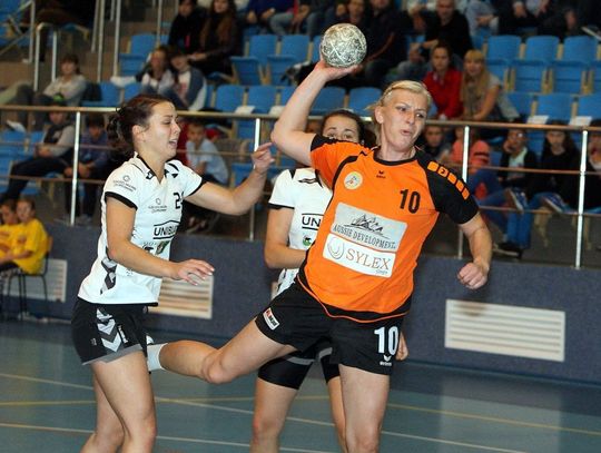 Emocje, zwroty akcji i awans - samborzanki pokonały PCM Kościerzyna