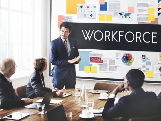 Employer branding – zbędne działania czy przynosząca efekty strategia firmy? Akademia PR Commplace odpowiada