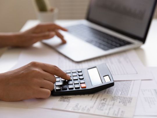 Fikcyjne faktury ujęte w kosztach. Obietnica podniesienia stopy życiowej.