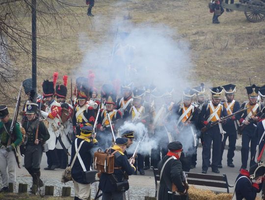 [FILM] Rekonstrukcja bitwy w okolicach murów obronnych