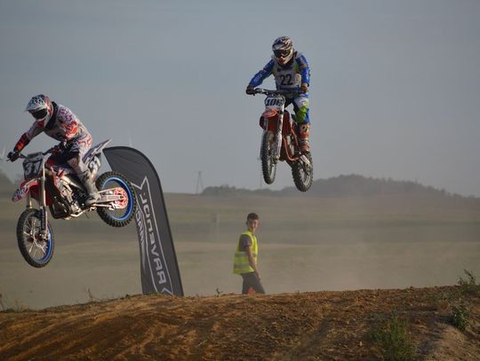 FILM,ZDJĘCIA:Pokazy i zawody motocrossowe w Rajkowach 