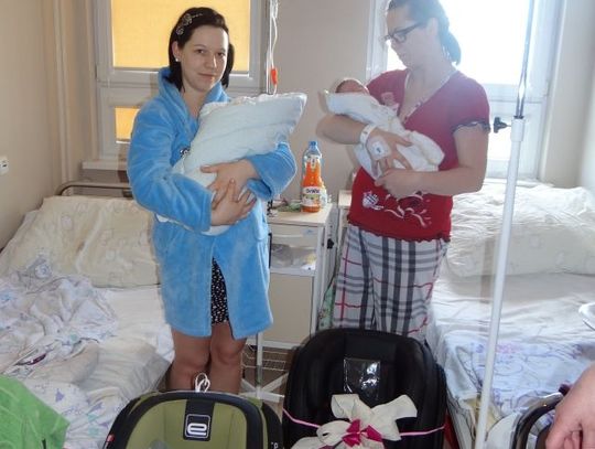 Foteliki dla noworodków z okazji 5 - lecia KCZ 