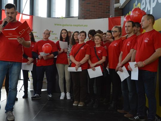 FOTO, FILM: Szlachetna Paczka po raz trzeci pomoże biednym rodzinom w naszym powiecie!