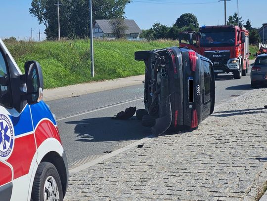 [FOTO] Groźny wypadek w Siwiałce! Audi wylądowało na boku