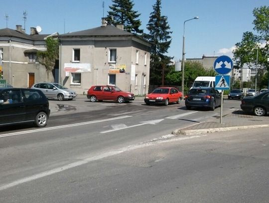 FOTO: Kolizja na ul. Pomorskiej. Na miejscu jest policja