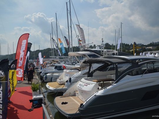 [FOTO] Najpiękniejsze jachty i luksusowe łodzie motorowe w Gdyni - Z WIATREM I WODĄ 