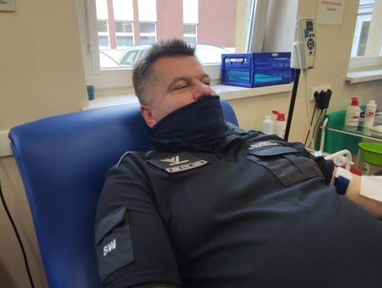 Funkcjonariusz ZK Malbork rekordzistą w SW w oddawaniu krwi   