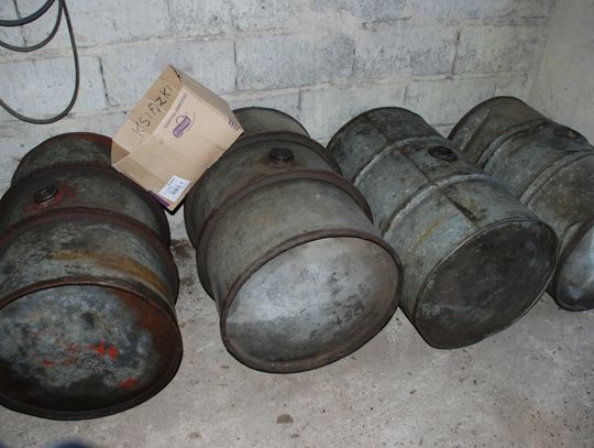 Gang paliwowy - odciągali z ciężarówek