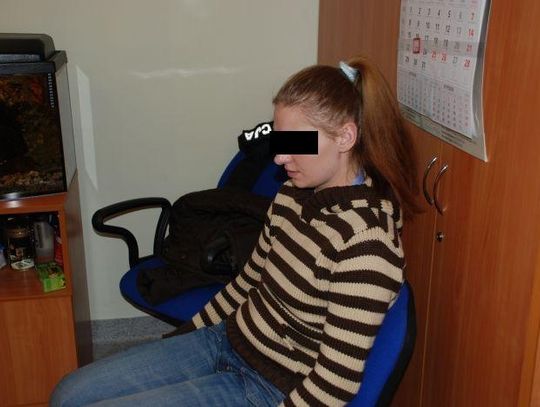 "Gang wnuczków" oskubał litościwe "babcie"