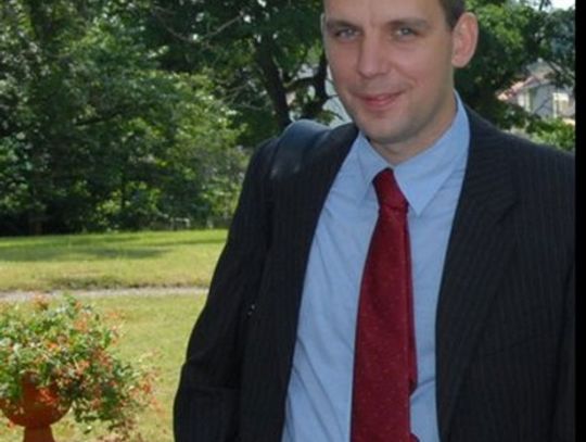 Gdzie dwóch się bije, tam trzeci może skorzystać 