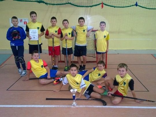 Gmina Suchy Dąb liderem w unihokeju