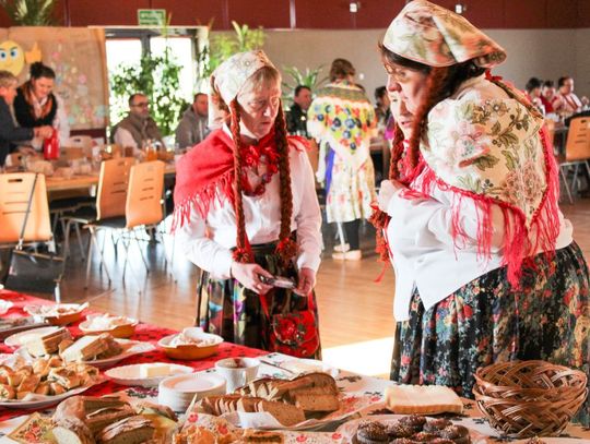 Góralski bal Środowiskowych Domów Samopomocy z powiatu słupskiego w Potęgowie