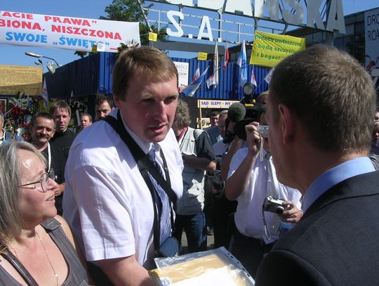 Gra idzie o miliardy. Rząd Tuska narusza Konstytucję?