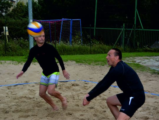 Grali mimo złej pogody