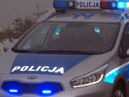 Groził ratownikom i policjantom użyciem noża