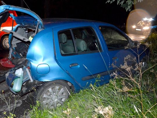 Groźny wypadek w Wielkim Bukowcu. Trzy ranne osoby trafiły do szpitala