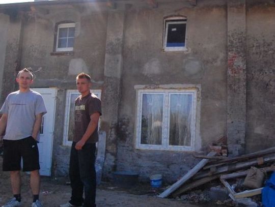 Grudniowi pogorzelcy nadal potrzebują pomocy. Mnóstwo remontów, a pieniędzy brakuje