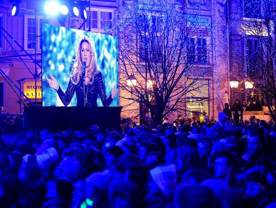 Gwiazdy kolędowały na Długim Targu