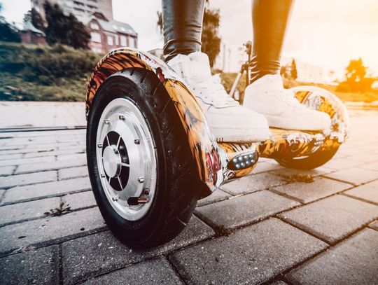 Hoverboard, czyli elektryczna deskorolka, która podbija świat